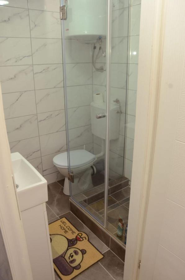 Apartman Djura Belgrado Esterno foto